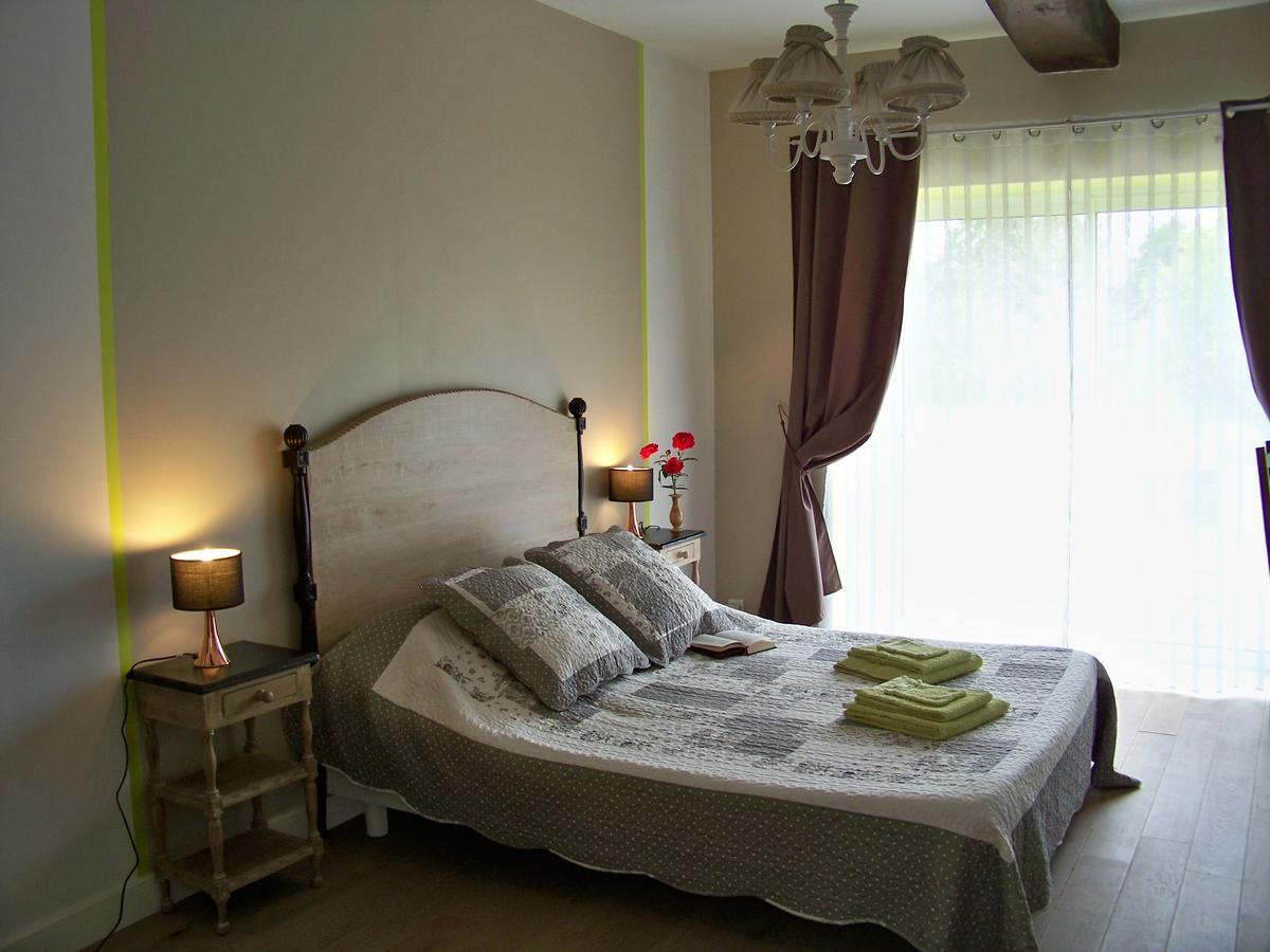 La Genoise Bed and Breakfast Tillieres Exteriör bild